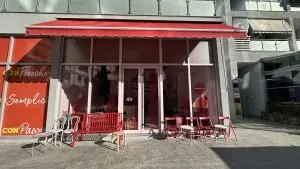 Rubi Coffeeshop Storefront, photo taken